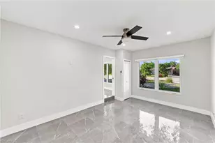 47 River Ct, Naples, FL 34110 - Photo 17