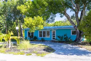 47 River Ct, Naples, FL 34110 - Photo 23