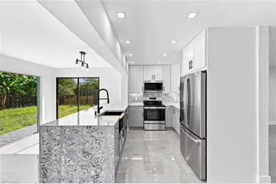 47 River Ct, Naples, FL 34110 - Photo 7