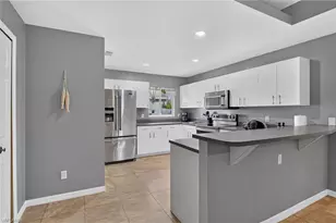 609 SW 23rd Terrace, Cape Coral, FL 33991 - Photo 9