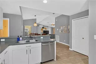 609 SW 23rd Terrace, Cape Coral, FL 33991 - Photo 13