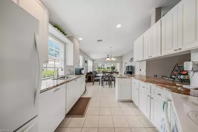 4585 Pasadena Ct, Naples, FL 34109 - Photo 9