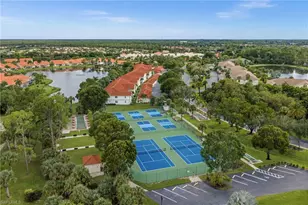 409 Gabriel Cir, Naples, FL 34104 - Photo 23