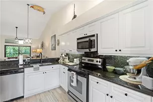 495 Veranda Way, Naples, FL 34104 - Photo 15