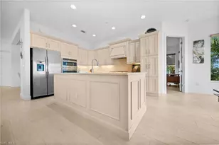 8062 Signature Club Cir, Naples, FL 34113 - Photo 15