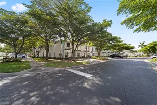 10039 Poppy Hill Dr, Fort Myers, FL 33966 - Photo 3
