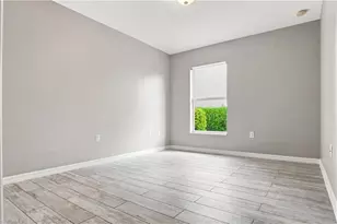 2022 Fairmont Ln, Naples, FL 34120 - Photo 31