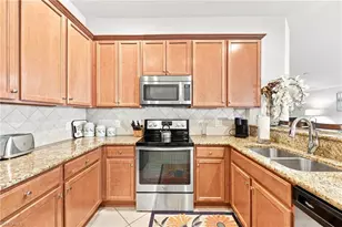 8664 Genova Ct, Naples, FL 34114 - Photo 13