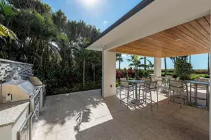 4051 Gulf Shore Blvd N, Naples, FL 34103 - Photo 21