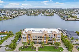 9566 Gulf Shore Dr, Naples, FL 34108 - Photo 29
