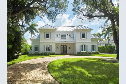 570 2nd Ave N, Naples, FL 34102 - Photo 1