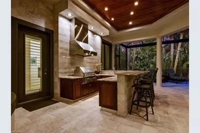 7772 Classics Dr, Naples, FL 34113 - Photo 9