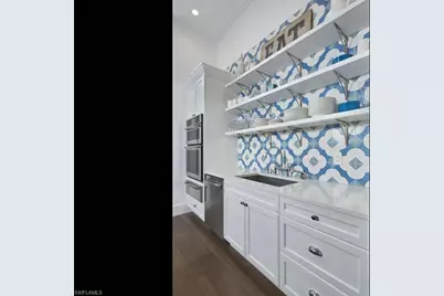 430 10th Ave S #305, Naples, FL 34102 - Photo 9