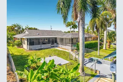 1909 SE 16th St, Cape Coral, FL 33990 - Photo 9