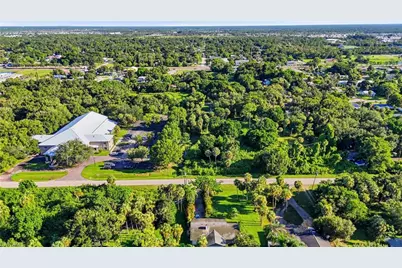 320 W Mariana Ave, North Fort Myers, FL 33903 - Photo 15