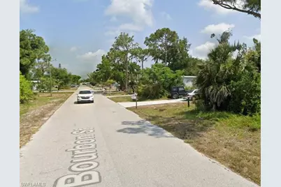 2921 Bourbon St, Englewood, FL 34224 - Photo 5