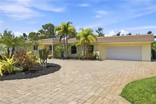 64 Pebble Beach Blvd, Naples, FL 34113 - Photo 1