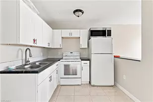 2032-2040 Wright St, Fort Myers, FL 33916 - Photo 11