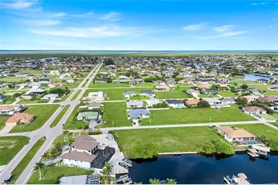 1207 NW 35th Ave, Cape Coral, FL 33993 - Photo 7