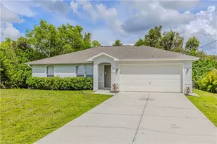 725 Kari Cir, Lehigh Acres, FL 33974 - Photo 1
