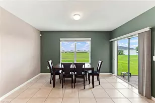 1813 NE 7th Pl, Cape Coral, FL 33909 - Photo 15