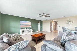1813 NE 7th Pl, Cape Coral, FL 33909 - Photo 9