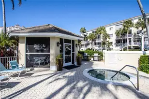 7655 Pebble Creek Cir, Naples, FL 34108 - Photo 23