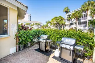 7655 Pebble Creek Cir, Naples, FL 34108 - Photo 25