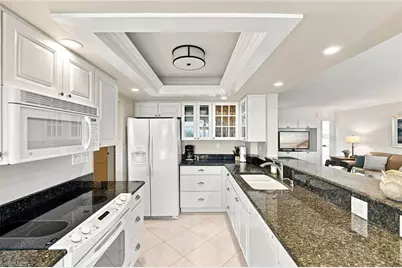 10475 Gulf Shore Dr #114, Naples, FL 34108 - Photo 7