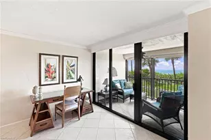 10475 Gulf Shore Dr, Naples, FL 34108 - Photo 11