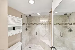10475 Gulf Shore Dr, Naples, FL 34108 - Photo 17