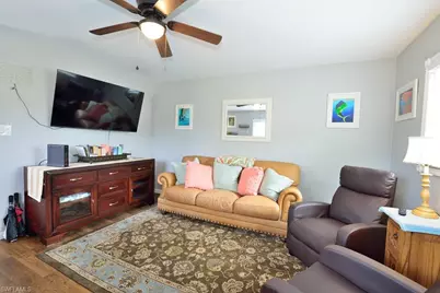 8127 Country Rd #203, Fort Myers, FL 33919 - Photo 3