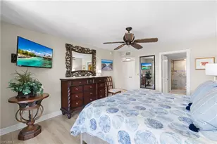 15 Bluebill Ave, Naples, FL 34108 - Photo 17