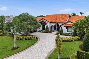 11532 Longshore Way W, Naples, FL 34119 - Photo 1