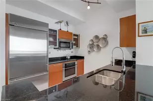 3000 Oasis Grand Blvd, Fort Myers, FL 33916 - Photo 9