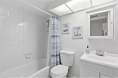 7300 Glenmoor Ln #205, Naples, FL 34104 - Photo 15