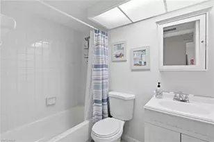 7300 Glenmoor Ln, Naples, FL 34104 - Photo 15
