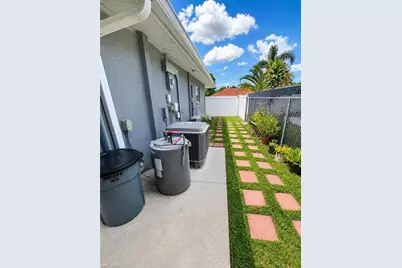 2124 41st Ter SW, Naples, FL 34116 - Photo 15