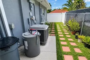 2124 41st Terrace SW, Naples, FL 34116 - Photo 15