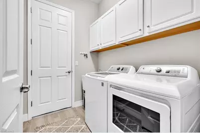 10600 Pistoia Dr, Fort Myers, FL 33913 - Photo 35