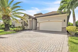 10600 Pistoia Dr, Fort Myers, FL 33913 - Photo 3