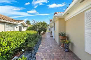 5808 Drummond Way, Naples, FL 34119 - Photo 5