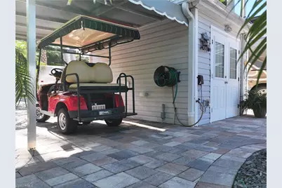 10131 Sunnywood Ct, Fort Myers, FL 33905 - Photo 11