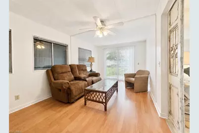 817 Cape Haze Ln, Naples, FL 34104 - Photo 15
