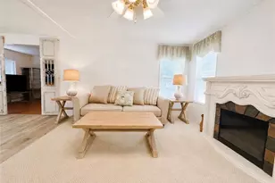 817 Cape Haze Ln, Naples, FL 34104 - Photo 13