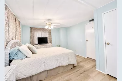 817 Cape Haze Ln, Naples, FL 34104 - Photo 19