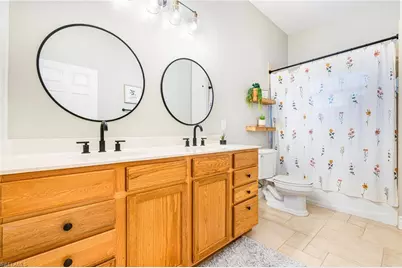 20661 Tanglewood Ln, Estero, FL 33928 - Photo 23