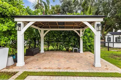 20661 Tanglewood Ln, Estero, FL 33928 - Photo 43