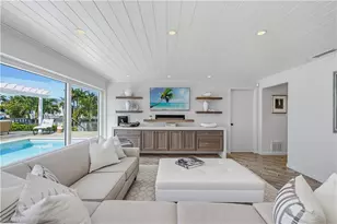 3737 Crayton Rd, Naples, FL 34103 - Photo 13