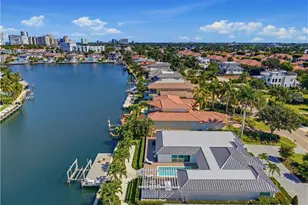 3737 Crayton Rd, Naples, FL 34103 - Photo 29